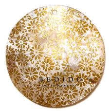 Embossed Hand Painted Shell Natural Pendant