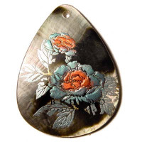 Embossed Hand Painted Shell Natural Pendant