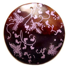 Embossed Hand Painted Shell Natural Pendant
