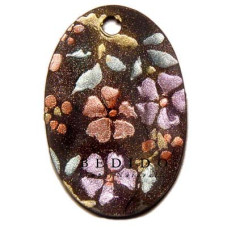 Embossed Hand Painted Shell Natural Pendant