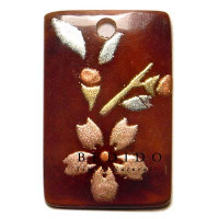 Embossed Hand Painted Shell Natural Pendant