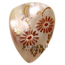 Embossed Hand Painted Shell Natural Pendant