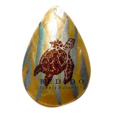 Embossed Hand Painted Shell Natural Pendant