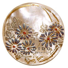 Embossed Hand Painted Shell Natural Pendant