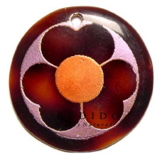 Embossed Hand Painted Shell Natural Pendant