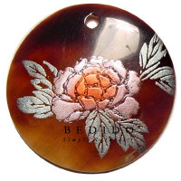Embossed Hand Painted Shell Natural Pendant