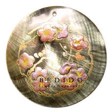 Embossed Hand Painted Shell Natural Pendant