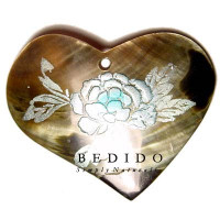 Embossed Hand Painted Shell Natural Pendant