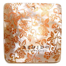 Embossed Hand Painted Shell Natural Pendant