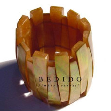 Natural Shell Bangle