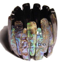 Natural Shell Bangle